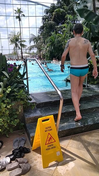 Barbat italian cauta o relatie cu o femeie frumoasa.